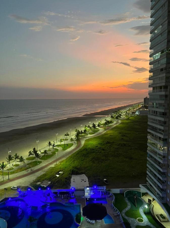 Apartment Ap.frente O Mar Pe Na Areia C/ Var. Goumert Costa Do Sol *